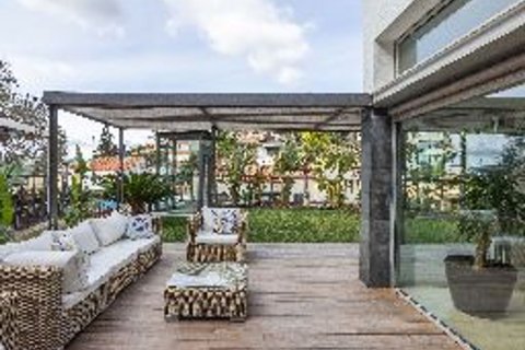 Hus till salu i Esplugues de Llobregat, Barcelona, Spanien 4 sovrum, 351 kvm. Nr. 182663 - foto 26