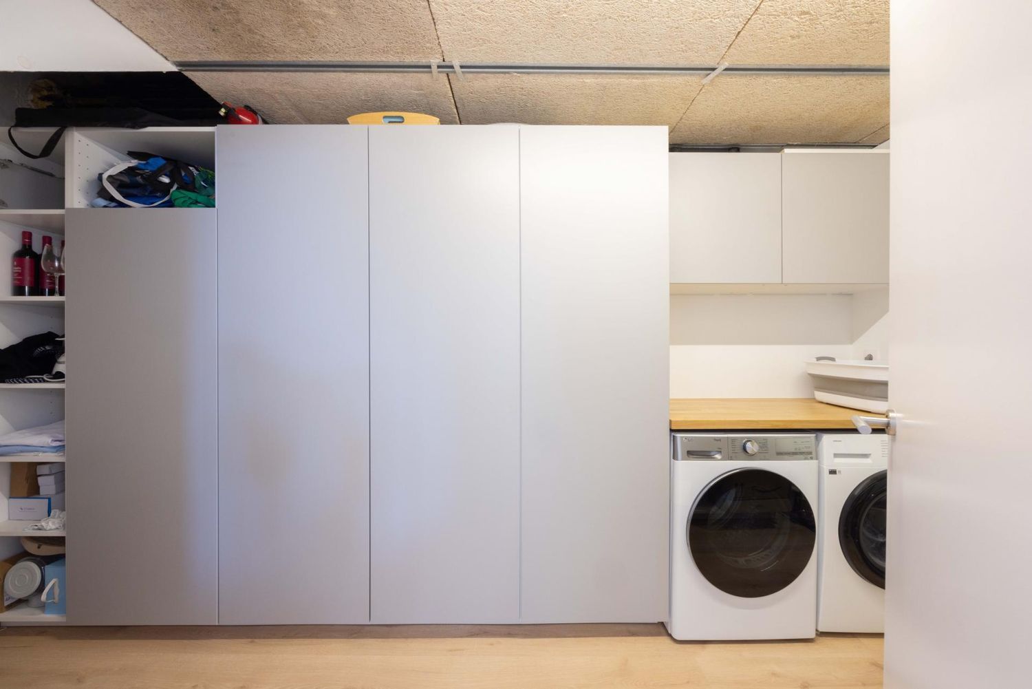 House à Esplugues de Llobregat, Barcelona, Espagne 4 chambres, 351 m2 No. 182663