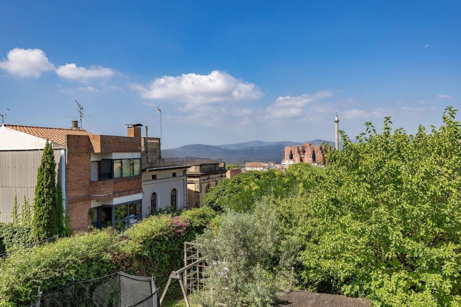 Dom w Sant Just Desvern, Barcelona, Hiszpania 8 sypialni, 571 mkw. nr 182662