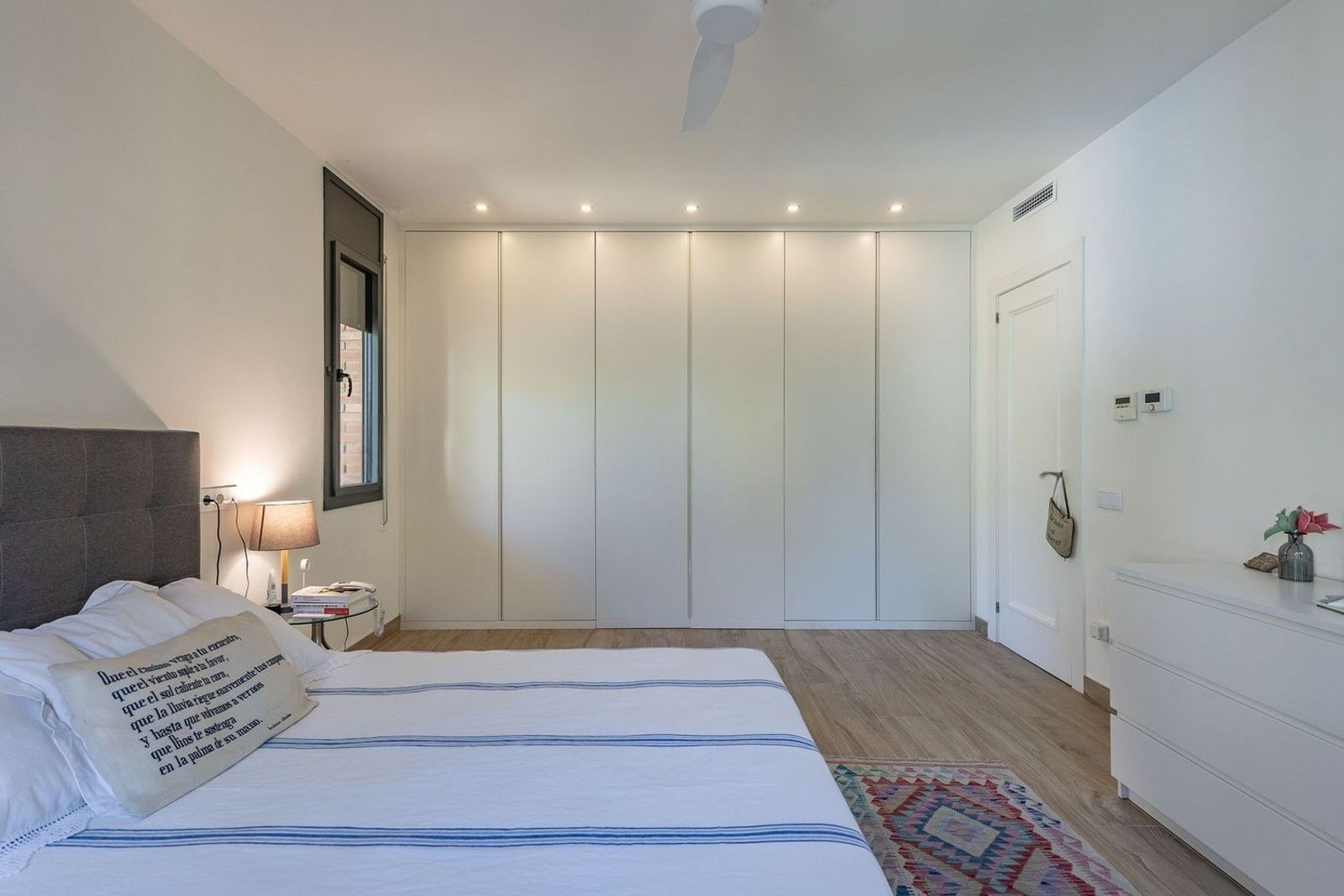 Dom w Sant Just Desvern, Barcelona, Hiszpania 8 sypialni, 571 mkw. nr 182662