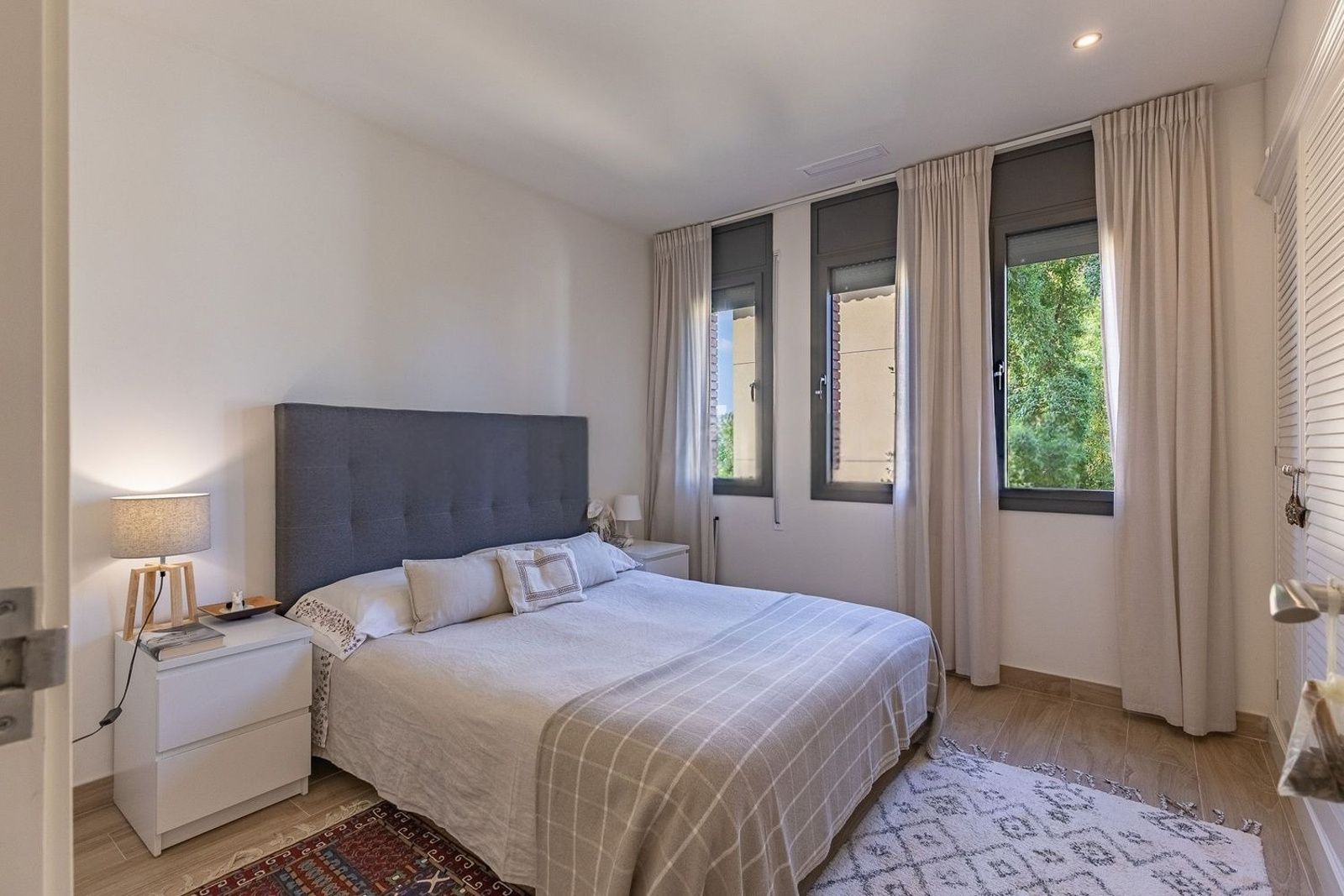 Dom w Sant Just Desvern, Barcelona, Hiszpania 8 sypialni, 571 mkw. nr 182662