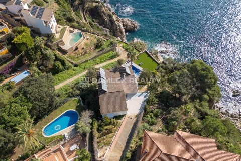 Villa till salu i Lloret de Mar, Girona, Spanien 4 sovrum, 609 kvm. Nr. 182664 - foto 6