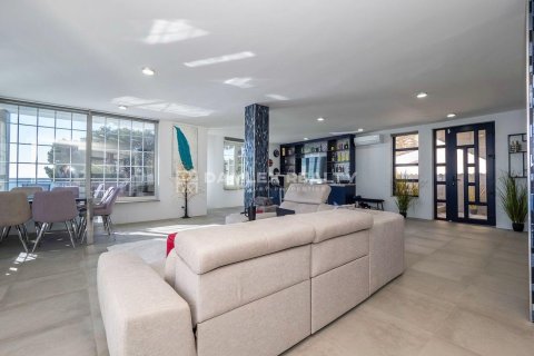 Villa till salu i Lloret de Mar, Girona, Spanien 4 sovrum, 609 kvm. Nr. 182664 - foto 19