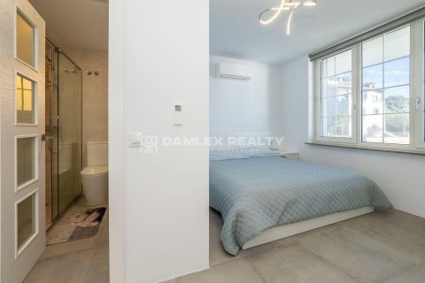 Villa till salu i Lloret de Mar, Girona, Spanien 4 sovrum, 609 kvm. Nr. 182664 - foto 25
