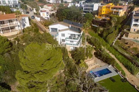 Villa till salu i Lloret de Mar, Girona, Spanien 4 sovrum, 609 kvm. Nr. 182664 - foto 10