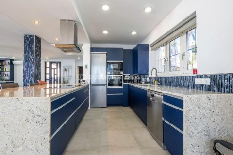 Villa till salu i Lloret de Mar, Girona, Spanien 4 sovrum, 609 kvm. Nr. 182664 - foto 18