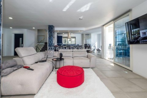 Villa till salu i Lloret de Mar, Girona, Spanien 4 sovrum, 609 kvm. Nr. 182664 - foto 15