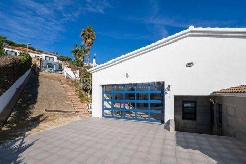 Villa till salu i Lloret de Mar, Girona, Spanien 4 sovrum, 609 kvm. Nr. 182664 - foto 12
