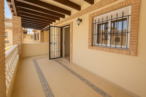 Kaupunkipientalo myytävänä La Florida, Alicante, Espanja, 2 makuuhuonetta, 91 m2 No. 142820 - kuva 13