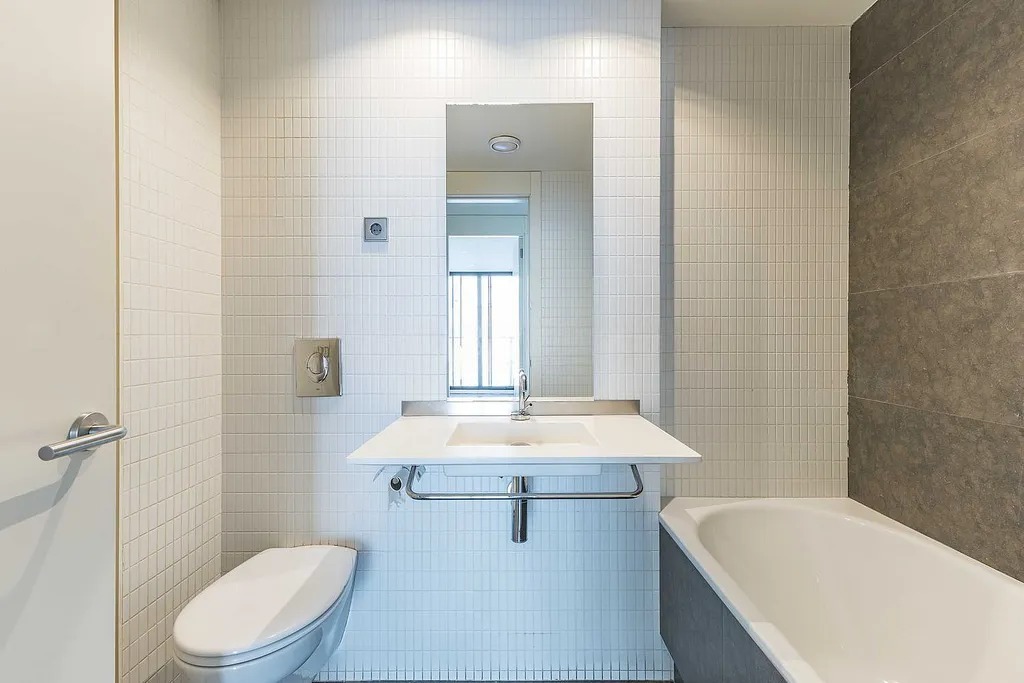 Apartamento en Barcelona, España 3 dormitorios, 132 m2 No. 142824