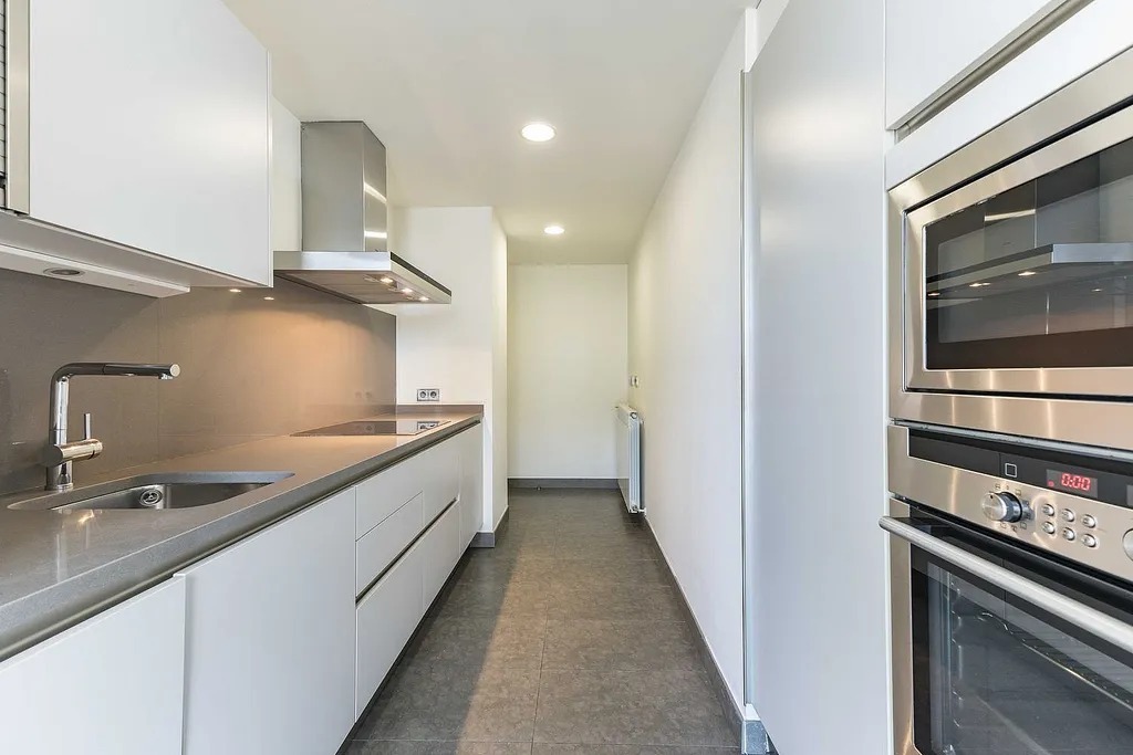 Apartamento en Barcelona, España 3 dormitorios, 132 m2 No. 142824