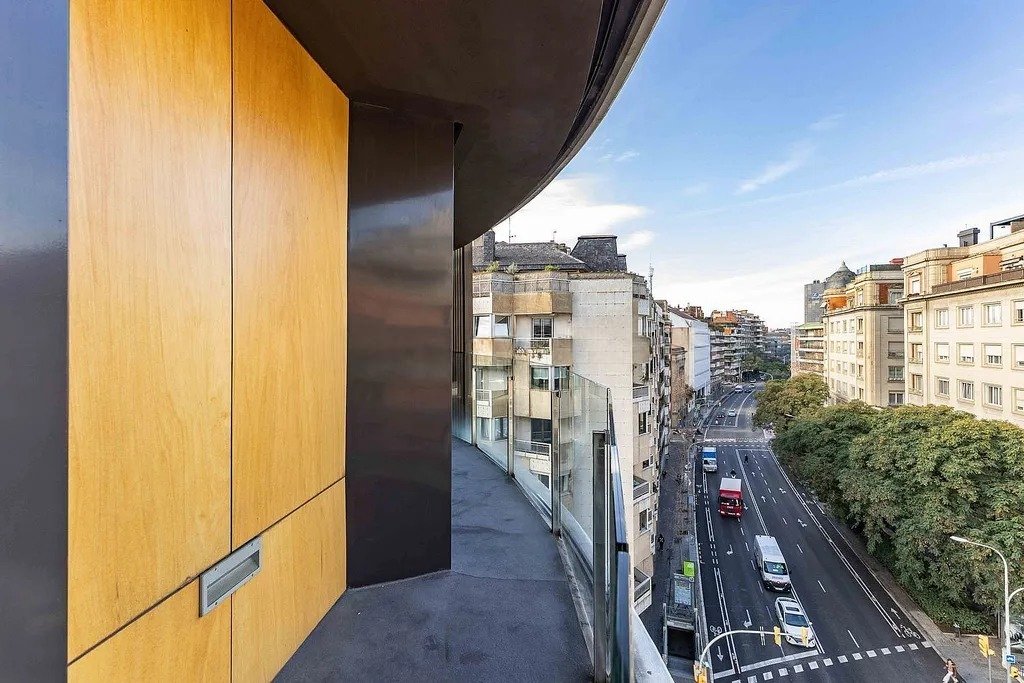 Apartamento en Barcelona, España 3 dormitorios, 132 m2 No. 142824