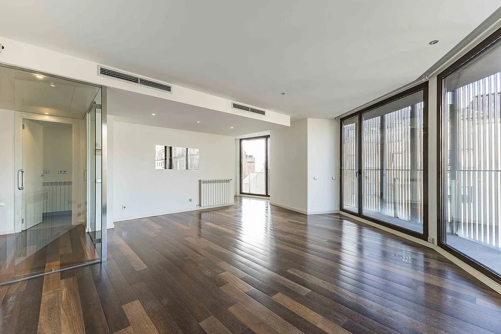 Apartamento en Barcelona, España 3 dormitorios, 132 m2 No. 142824