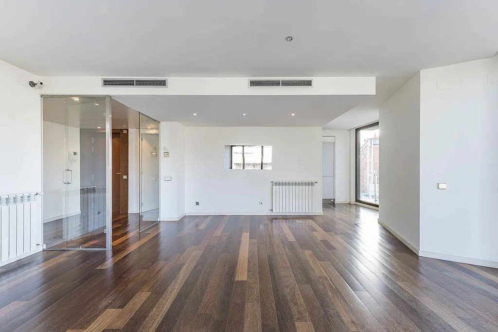 Apartamento en Barcelona, España 3 dormitorios, 132 m2 No. 142824