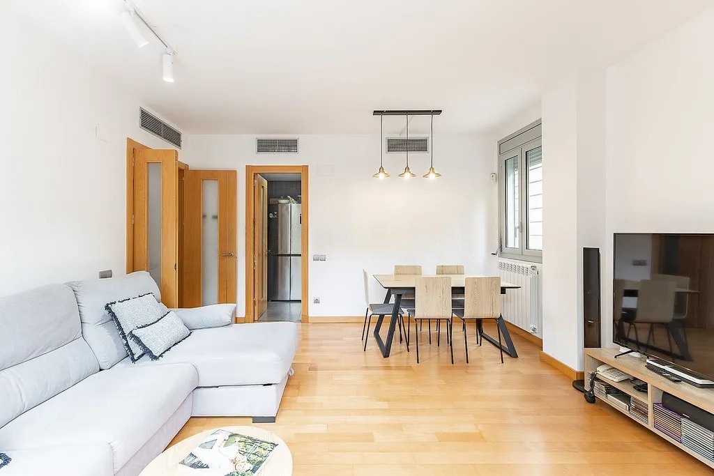 Apartamento en Sant Cugat del Vallès, Barcelona, España 2 dormitorios, 68 m2 No. 142823