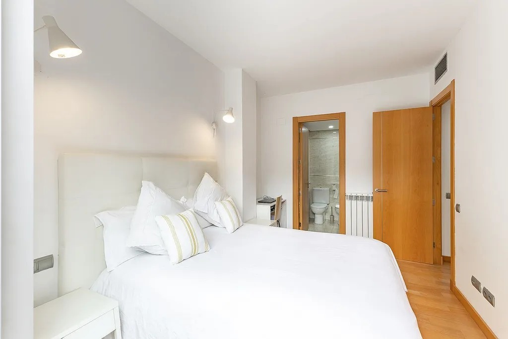 Apartamento en Sant Cugat del Vallès, Barcelona, España 2 dormitorios, 68 m2 No. 142823