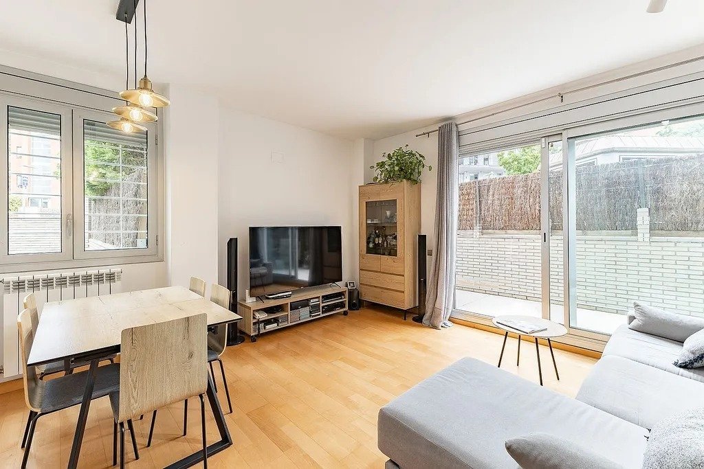 Apartamento en Sant Cugat del Vallès, Barcelona, España 2 dormitorios, 68 m2 No. 142823