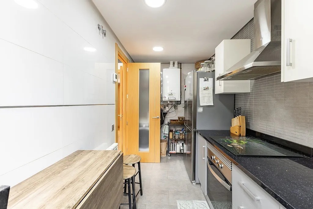 Apartamento en Sant Cugat del Vallès, Barcelona, España 2 dormitorios, 68 m2 No. 142823