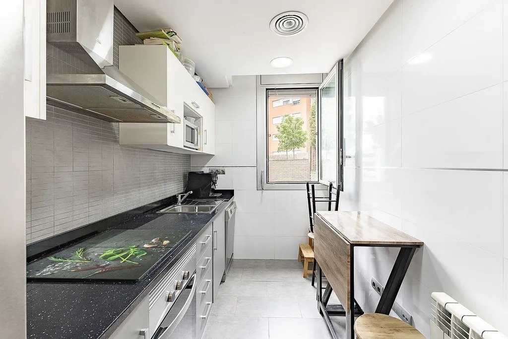 Apartamento en Sant Cugat del Vallès, Barcelona, España 2 dormitorios, 68 m2 No. 142823