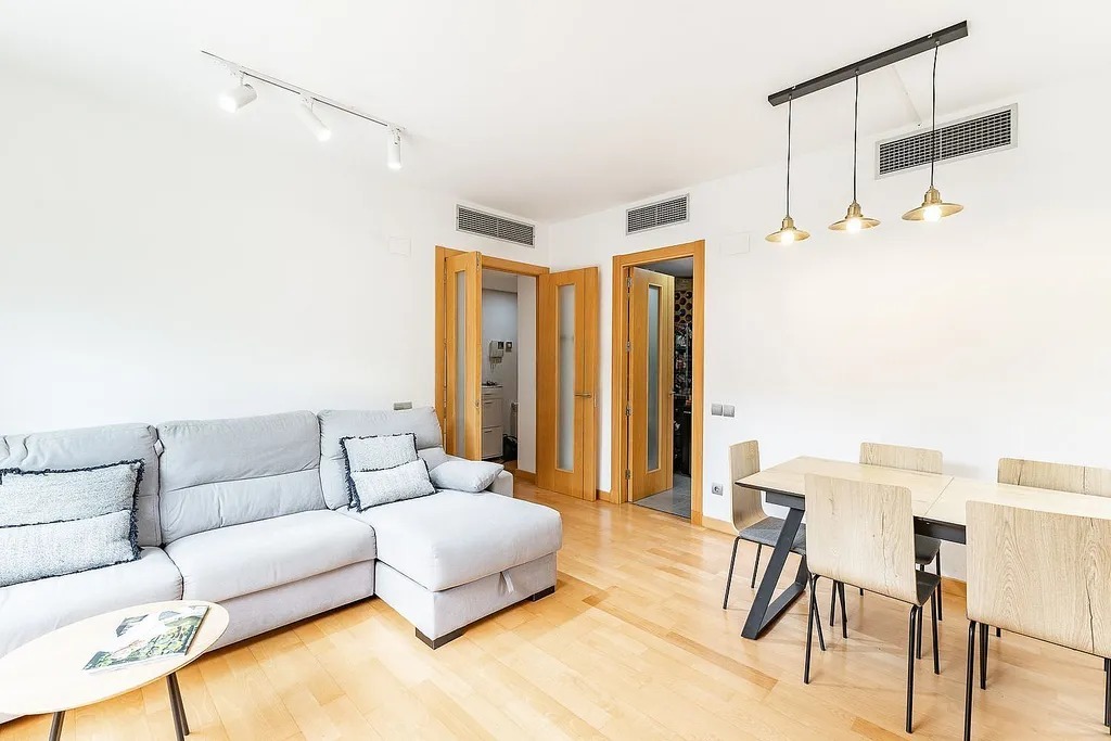 Apartamento en Sant Cugat del Vallès, Barcelona, España 2 dormitorios, 68 m2 No. 142823