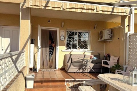 Kamienica w Torrevieja, Alicante, Hiszpania 3 sypialnie,  nr 142819 – zdjęcie 2