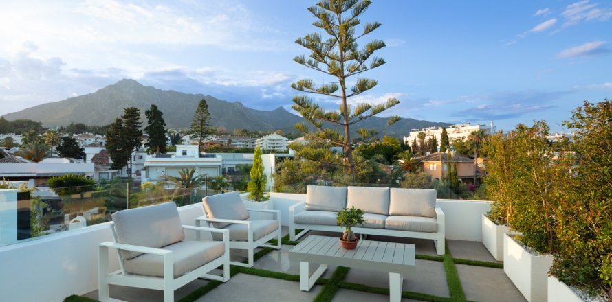Villa Marbella, Malaga, Spanien 5 sovrum, 470 kvm. Nr. 135568
