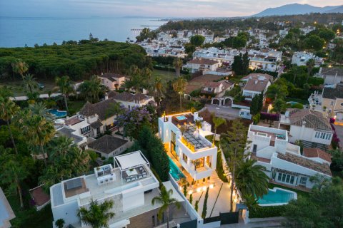 Villa till salu Marbella, Malaga, Spanien 5 sovrum, 470 kvm. Nr. 135568 - foto 4