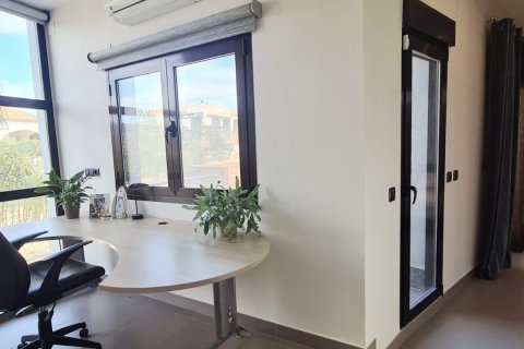 Radhus till salu i Calpe, Alicante, Spanien 4 sovrum, 250 kvm. Nr. 140371 - foto 24