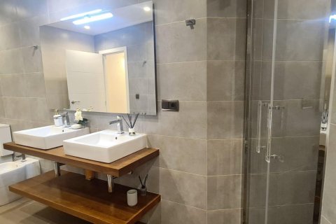 Radhus till salu i Calpe, Alicante, Spanien 4 sovrum, 250 kvm. Nr. 140371 - foto 27