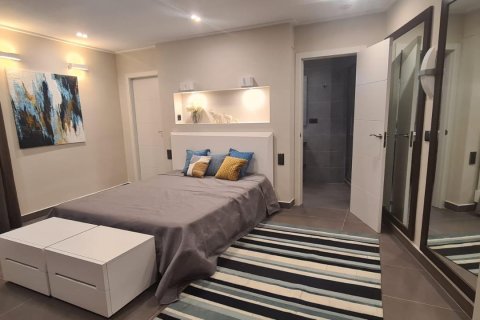 Radhus till salu i Calpe, Alicante, Spanien 4 sovrum, 250 kvm. Nr. 140371 - foto 23