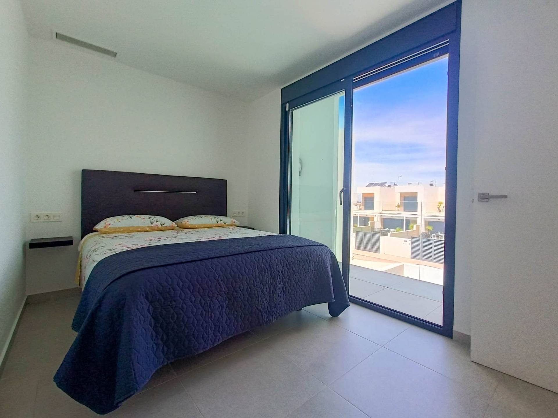 Villa en Rojales, Alicante, España 5 dormitorios, 214 m2 No. 193136