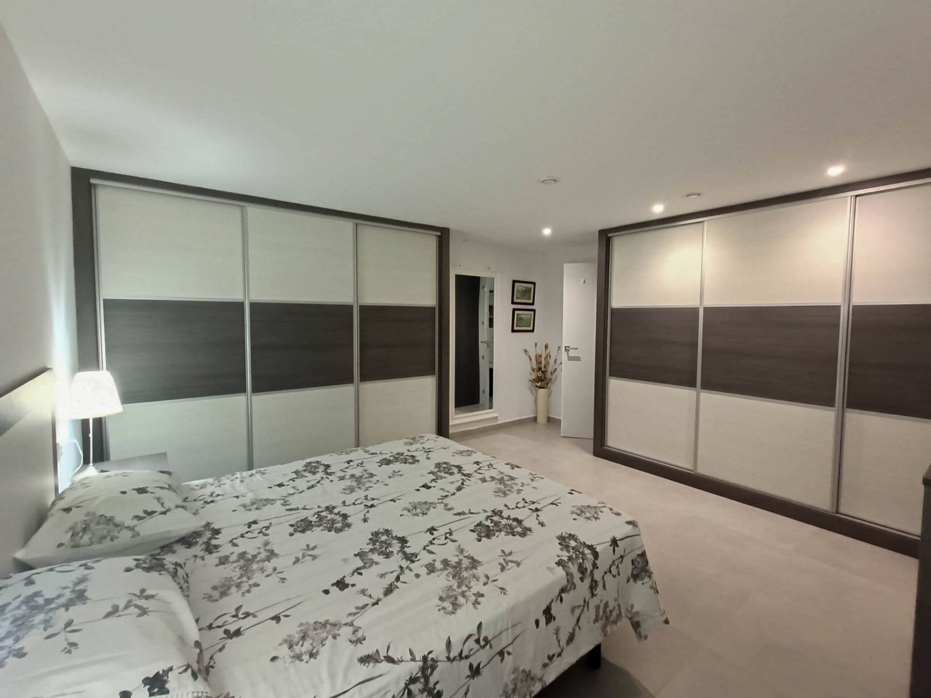 Villa en Rojales, Alicante, España 5 dormitorios, 214 m2 No. 193136