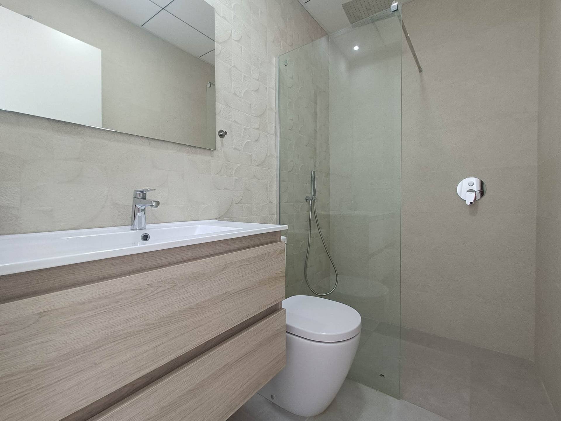 Villa en Rojales, Alicante, España 5 dormitorios, 214 m2 No. 193136