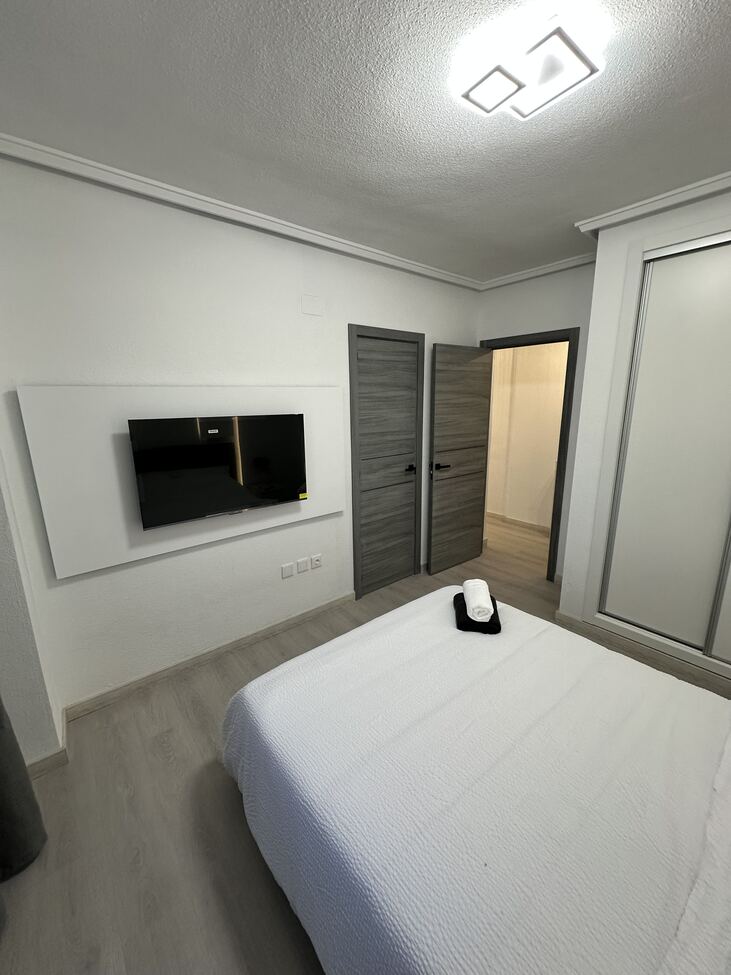 Apartament w Torrevieja, Alicante, Hiszpania 3 sypialnie, 75 mkw. nr 193130