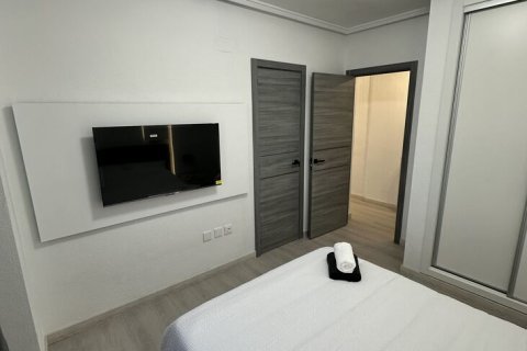 Apartment à vendre à Torrevieja, Alicante, Espagne, 3 chambres, 75 m2 No. 193130 - photo 14