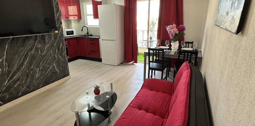 Apartment à Torrevieja, Alicante, Espagne 3 chambres, 75 m2 No. 193130