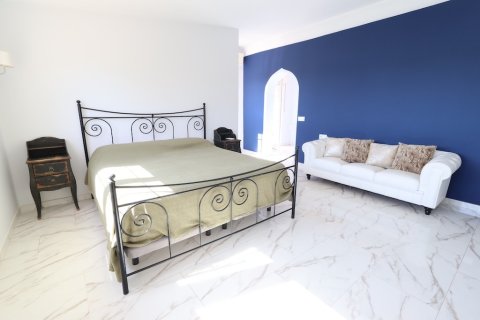 Villa à vendre Alicante, Espagne, 4 chambres, 189 m2 No. 137856 - photo 10