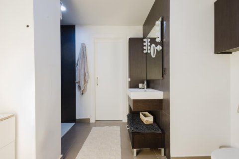 Huoneisto myytävänä Alicante, Espanja, 2 makuuhuonetta, 125 m2 No. 137851 - kuva 22