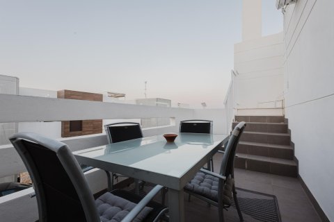 Huoneisto myytävänä Alicante, Espanja, 2 makuuhuonetta, 125 m2 No. 137851 - kuva 27