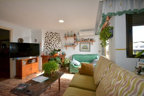 Apartment for sale Guardamar del Segura, Alicante, Spain 4 bedrooms, 124 sq.m. No. 137852 - photo 27