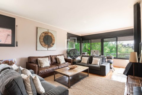 Huvila myytävänä La Floresta, Barcelona, Espanja, 4 makuuhuonetta, 260 m2 No. 160851 - kuva 4