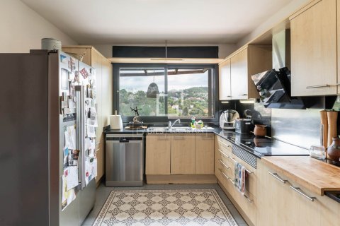 Huvila myytävänä La Floresta, Barcelona, Espanja, 4 makuuhuonetta, 260 m2 No. 160851 - kuva 13