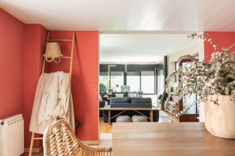 Huvila myytävänä La Floresta, Barcelona, Espanja, 4 makuuhuonetta, 260 m2 No. 160851 - kuva 7