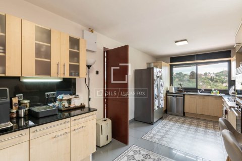 Huvila myytävänä La Floresta, Barcelona, Espanja, 4 makuuhuonetta, 260 m2 No. 160851 - kuva 14