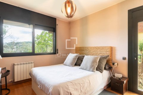 Huvila myytävänä La Floresta, Barcelona, Espanja, 4 makuuhuonetta, 260 m2 No. 160851 - kuva 22