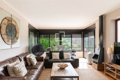 Huvila myytävänä La Floresta, Barcelona, Espanja, 4 makuuhuonetta, 260 m2 No. 160851 - kuva 3