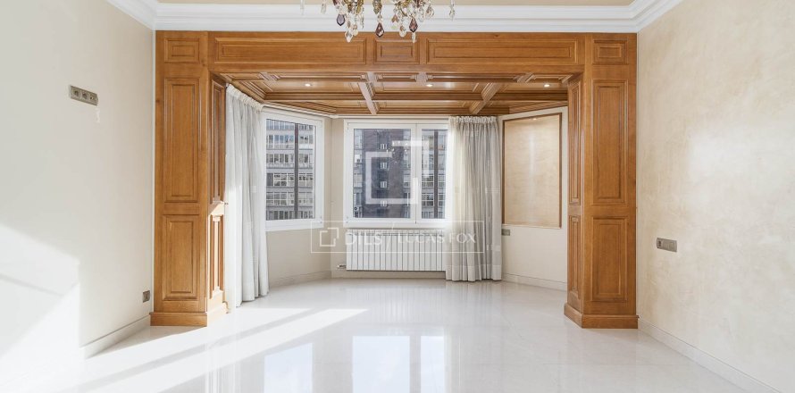 Appartamento a Barcelona, Spagna 4 camere da letto, 229 mq. N° 160849