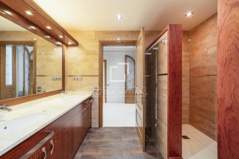 Appartamento in vendita a Barcelona, Spagna 4 camere da letto, 229 mq. N° 160849 - foto 27