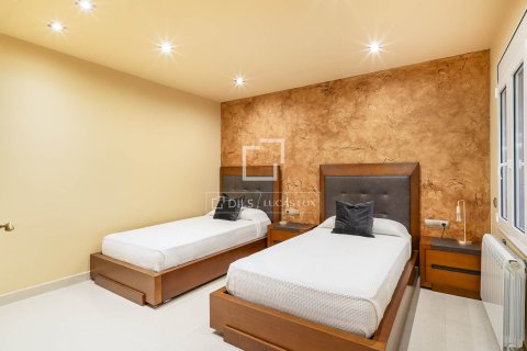 Appartamento in vendita a Barcelona, Spagna 4 camere da letto, 229 mq. N° 160849 - foto 11