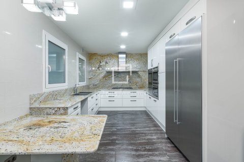 Appartamento in vendita a Barcelona, Spagna 4 camere da letto, 229 mq. N° 160849 - foto 18